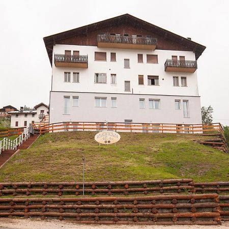 Hotel Alle Arce Domegge di Cadore Esterno foto
